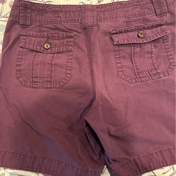 6 Women’s Bermuda Shorts - Picture 2 of 15